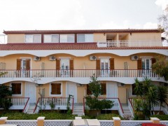 Anadiomeni Apartments